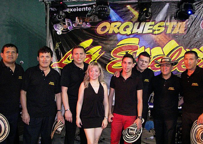 ver + información para la contratacion de orquesta espectaculo¨LA EXELENTE artistas de Navarra