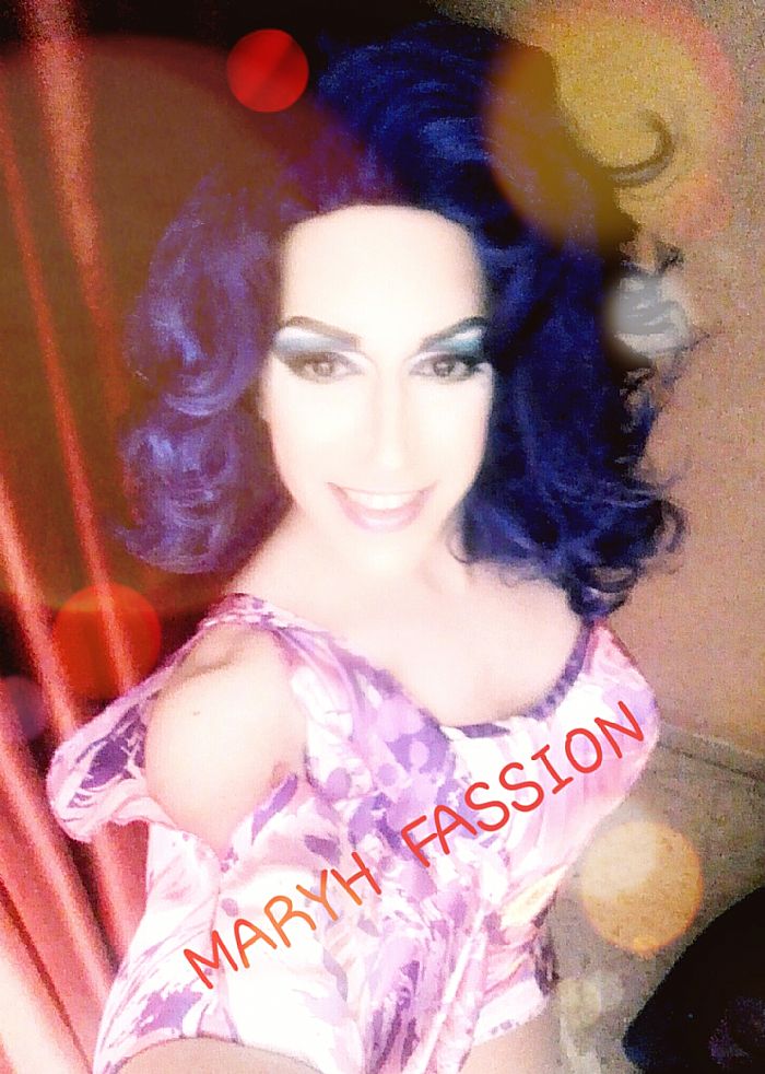 contratacion de artistas Drag Queen Badajoz MaryhFassion